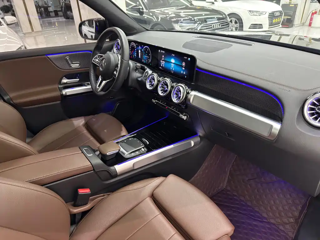 Mercedes-Benz GLB 2022 — фото 11