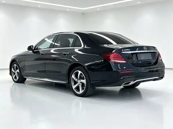 Mercedes-Benz E-Class 2017