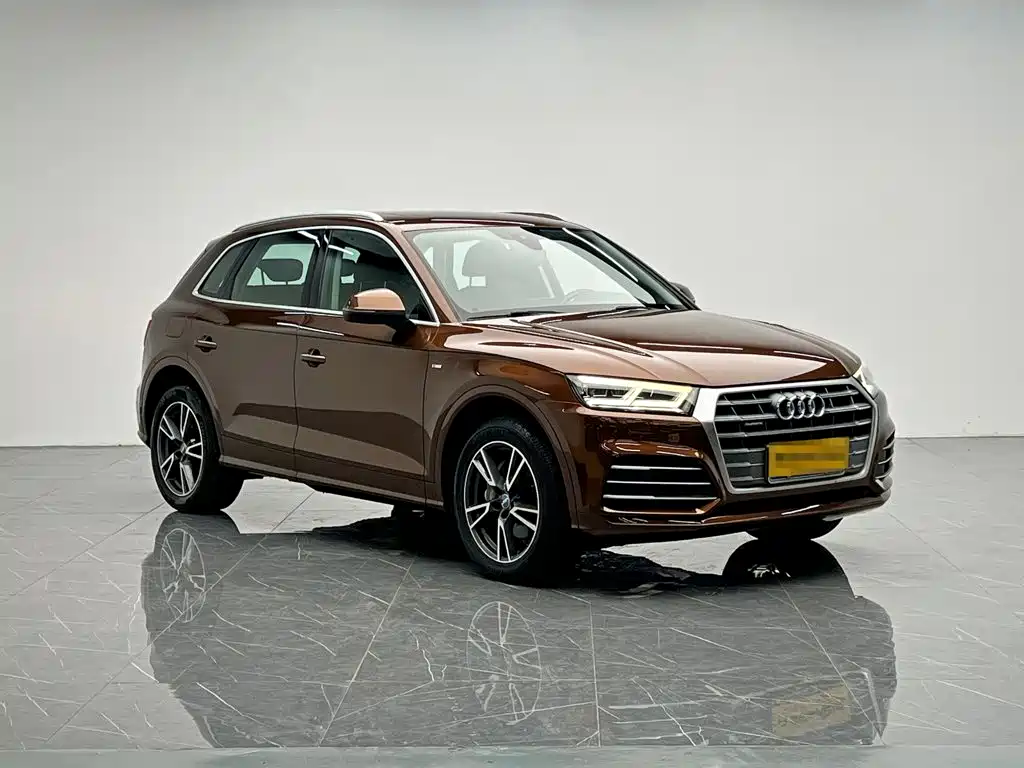 Audi Q5L 2019 — фото 8