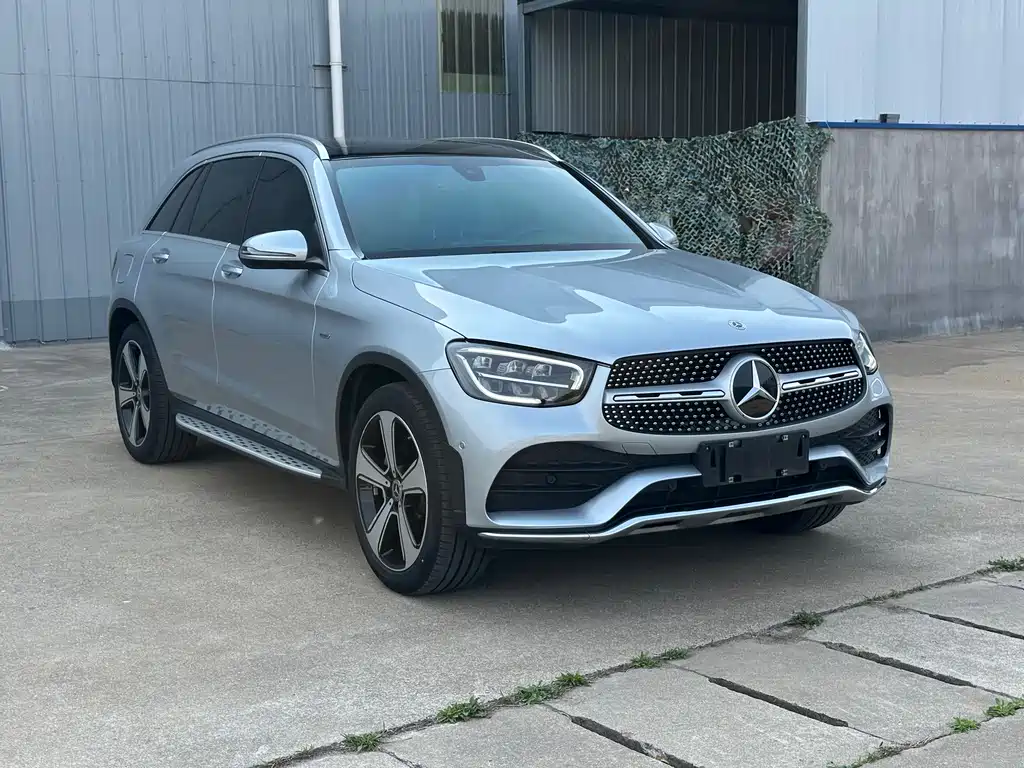 Mercedes-Benz GLC 2023