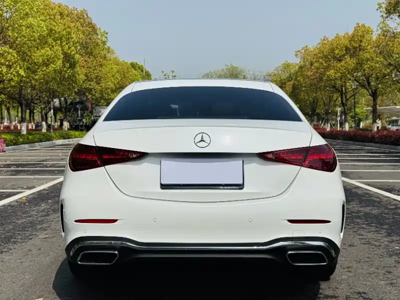 Mercedes-Benz C-Class 2023 — фото 7