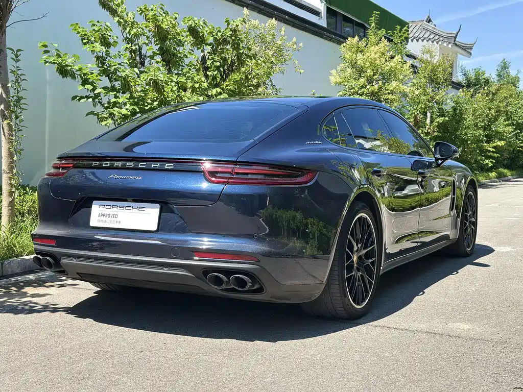 Porsche Panamera 2018 — фото 17