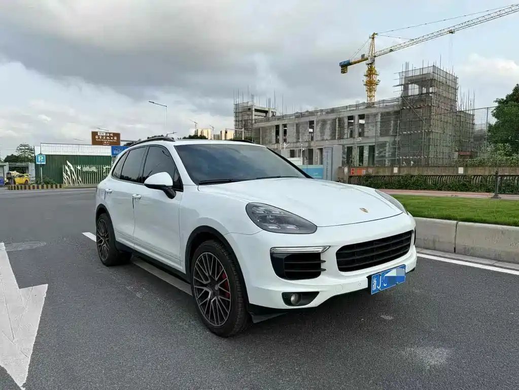 Porsche Cayenne 2017 — фото 2