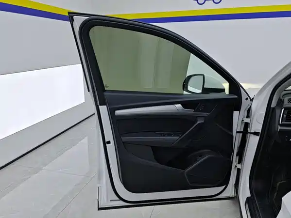 Audi Q5L 2021