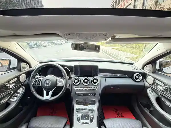Mercedes-Benz C-Class 2019