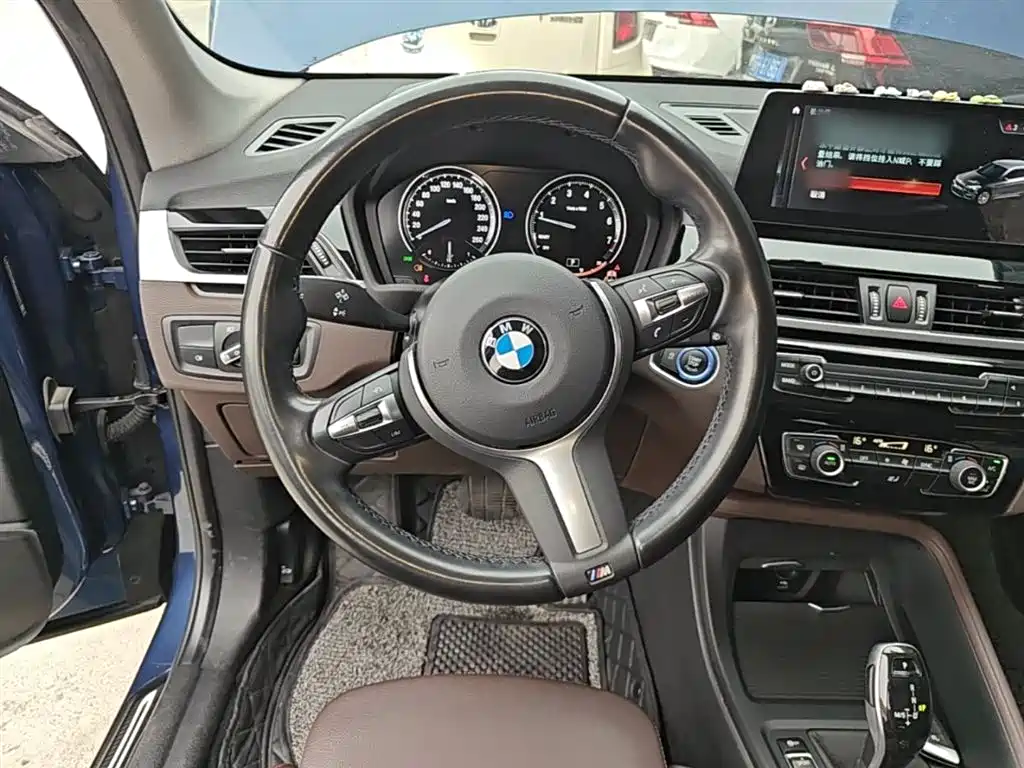 BMW X1 2021 — фото 11