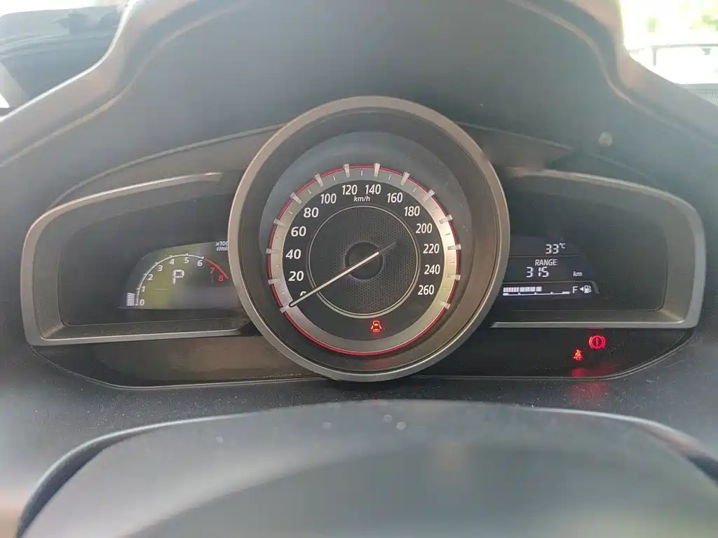 Mazda 3 Axela 2016