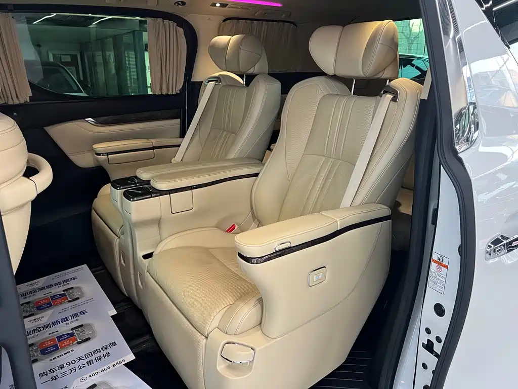 Toyota Alphard 2021 — фото 12