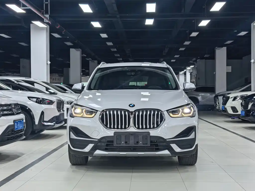 BMW X1 2022 — фото 2