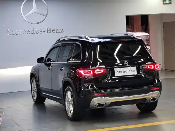 Mercedes-Benz GLB 2023