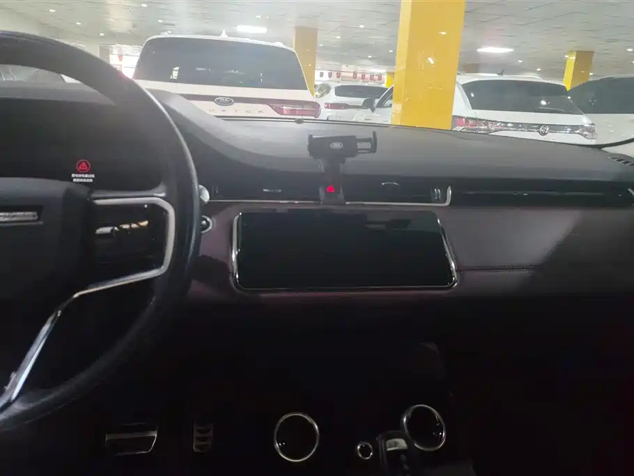 Land Rover Evoque 2021 — фото 13