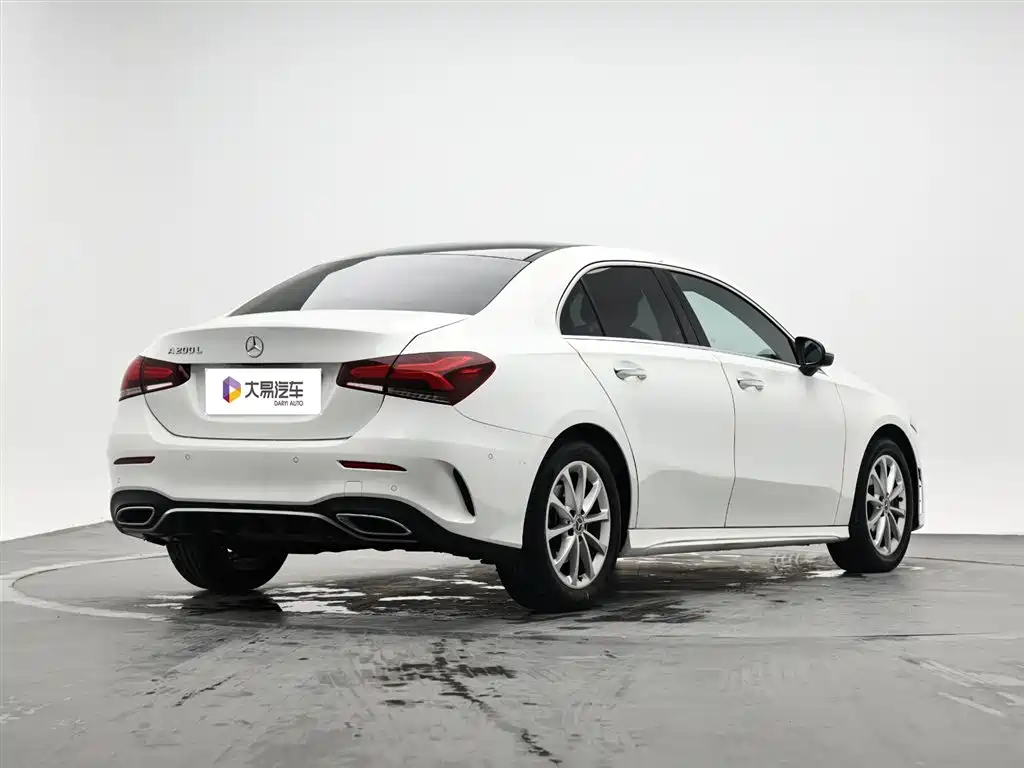 Mercedes-Benz A-Class 2021 — фото 4