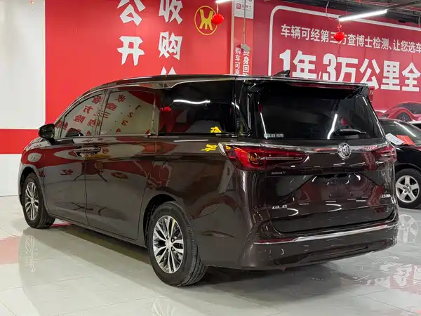 Buick GL8 2021