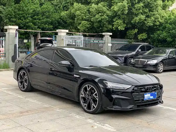Audi A7L 2023