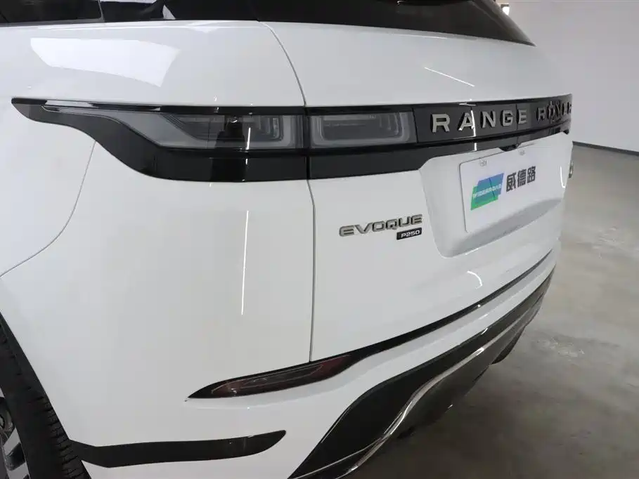 Land Rover Evoque 2022 — фото 35