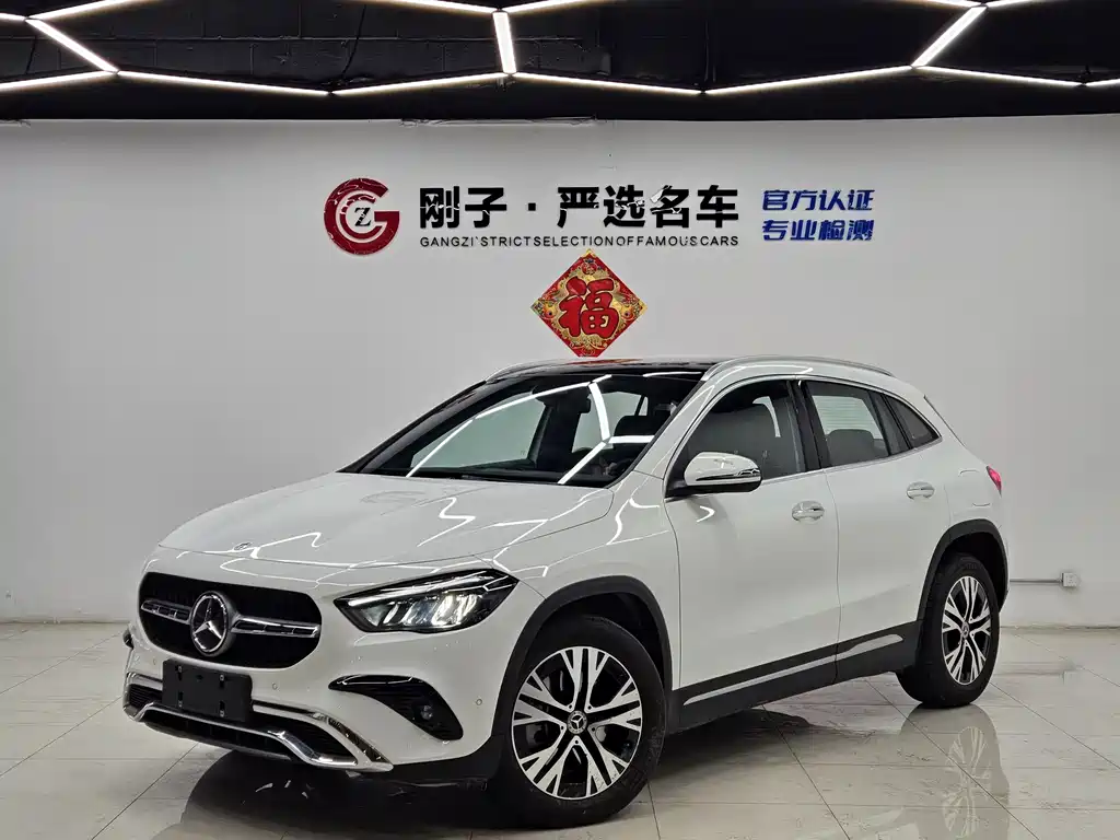 Mercedes-Benz GLA 2025