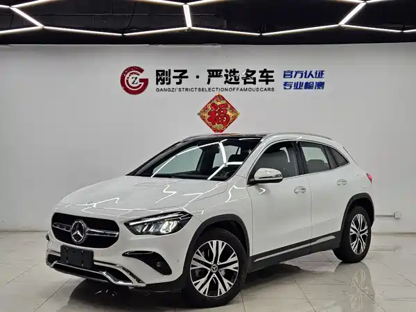 Mercedes-Benz GLA 2025