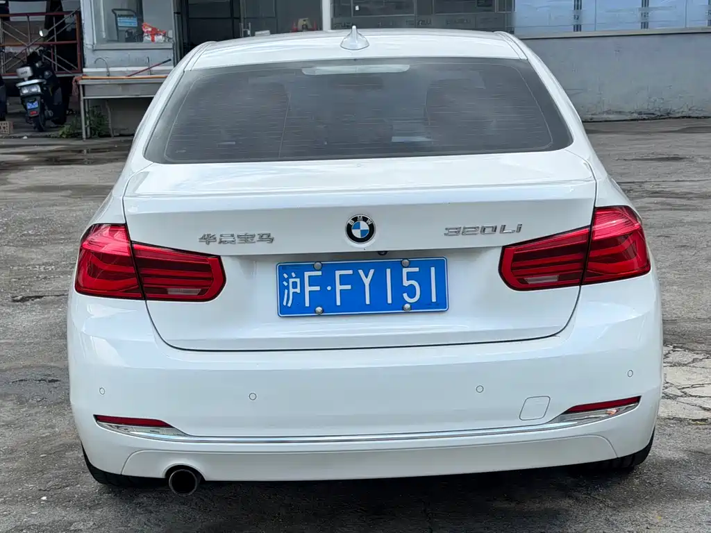 BMW 3 Series 2016
