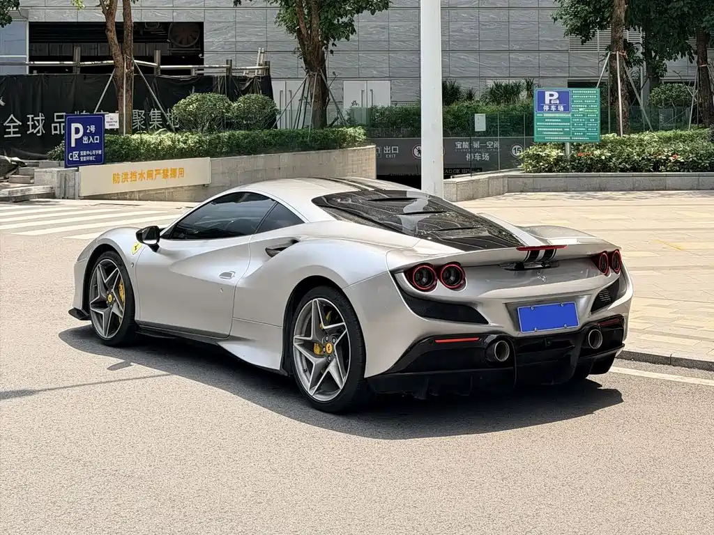 Ferrari F8 2020 — фото 5