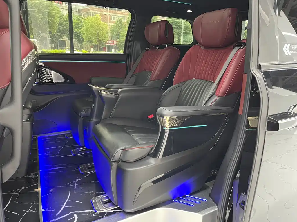 GAC Motor Trumpchi M8 2023 — фото 10