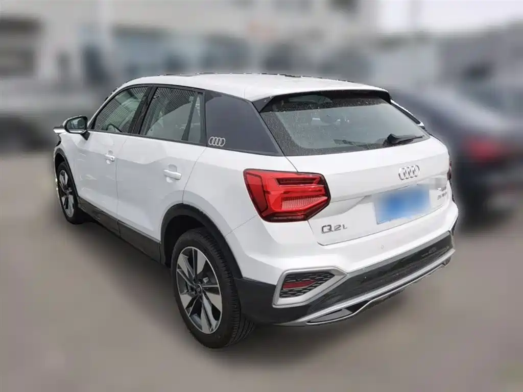 Audi Q2L 2024 — фото 9