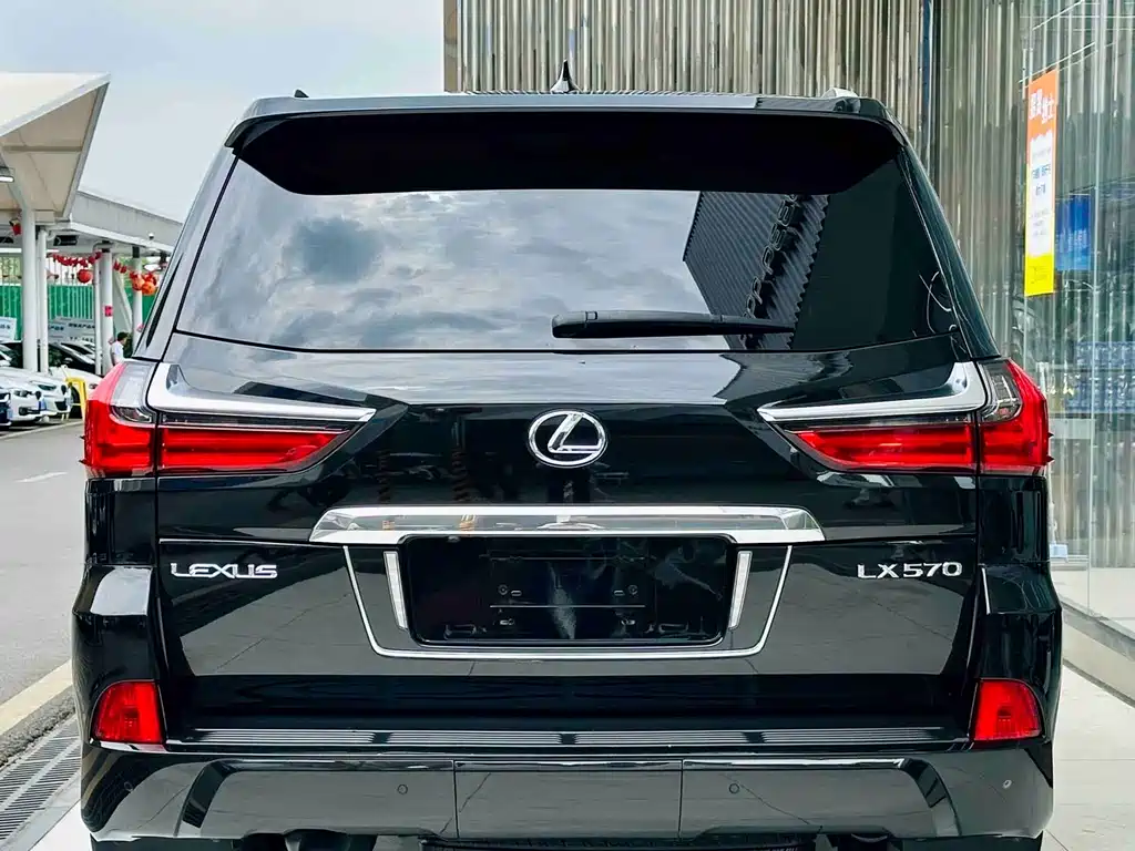 Lexus LX 2021 — фото 16