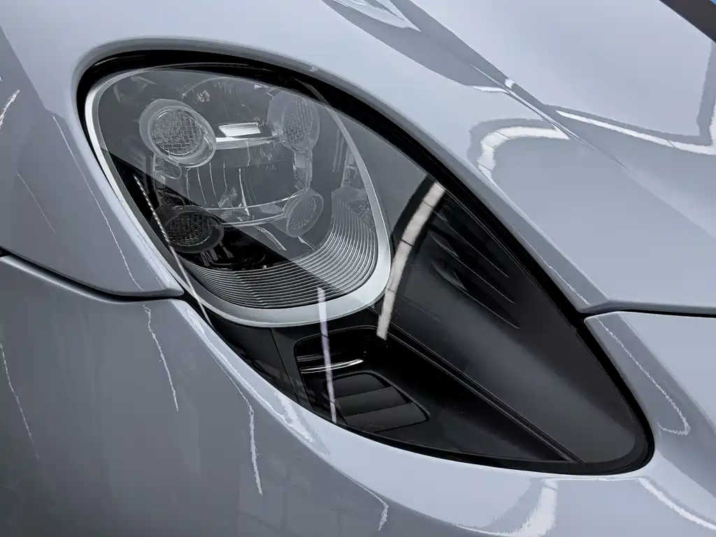 Porsche 918 Spyder 2015 — фото 11