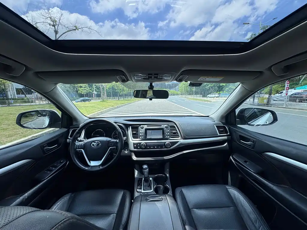 Toyota Highlander 2016 — фото 17