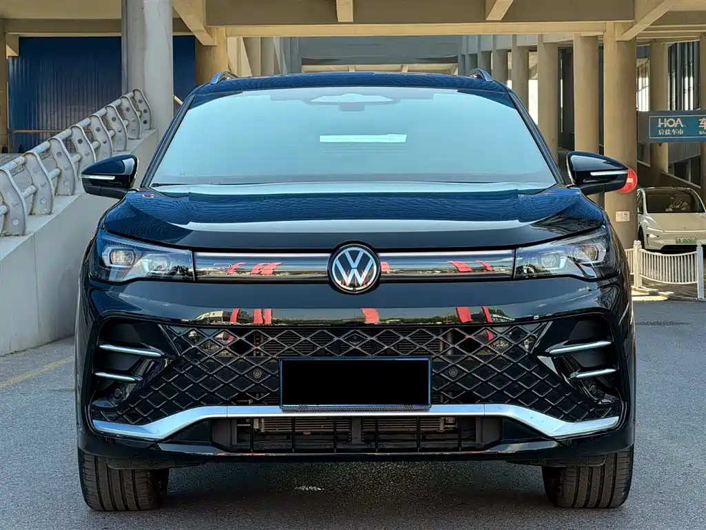 Volkswagen Tiguan L 2025 — фото 2