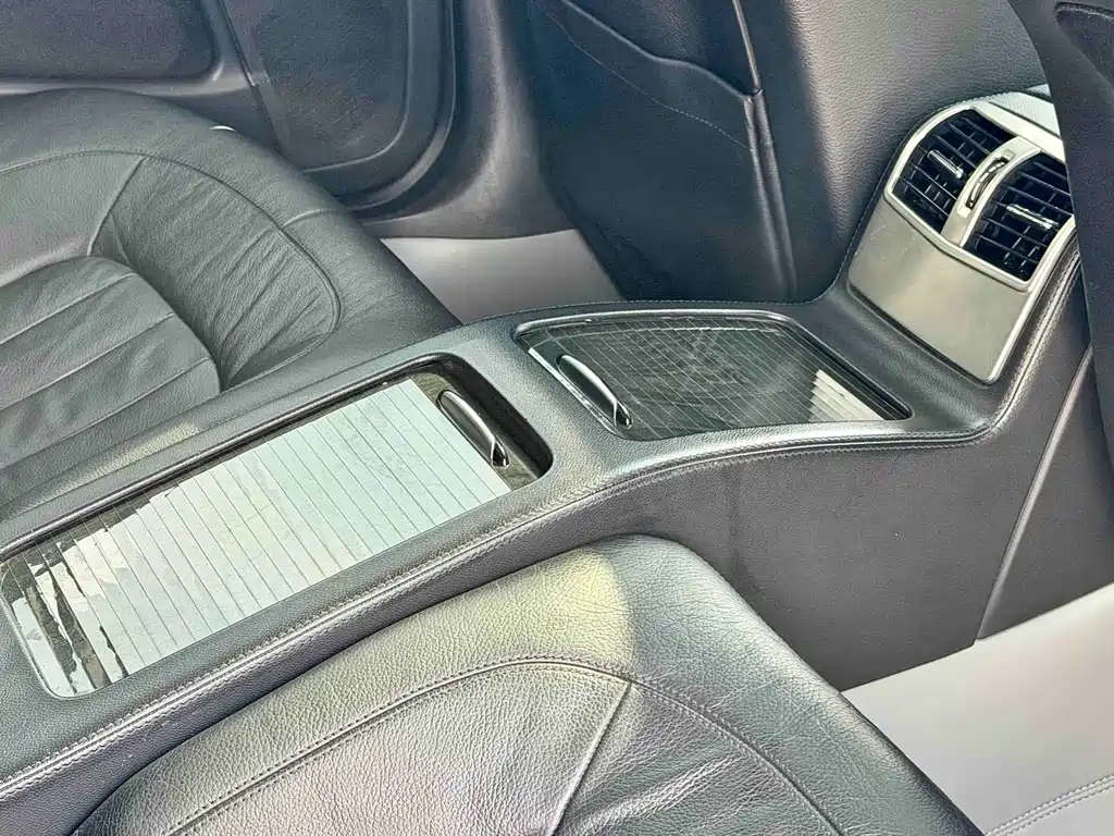 Mercedes-Benz CLS 2015 — фото 14