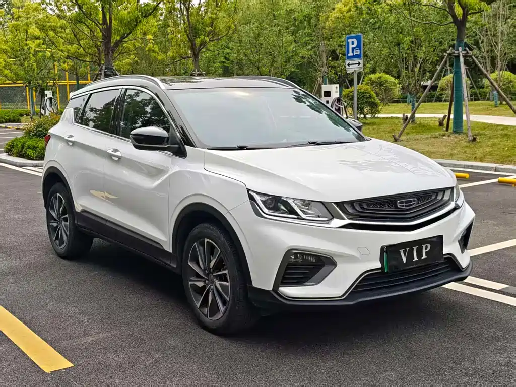Geely Binyue 2021 — фото 10