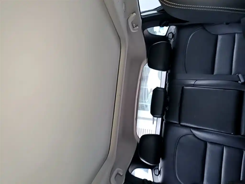 Renault Koleos 2017 — фото 18