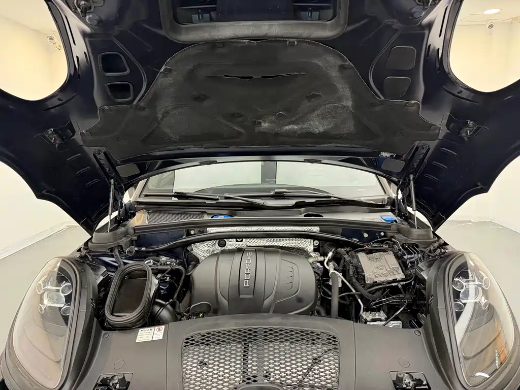 Porsche Macan 2019 — фото 10