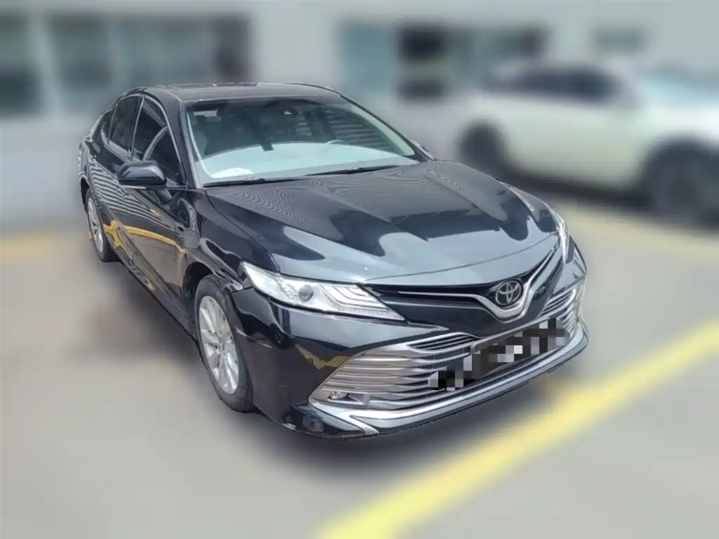 Toyota Camry 2020 — фото 7