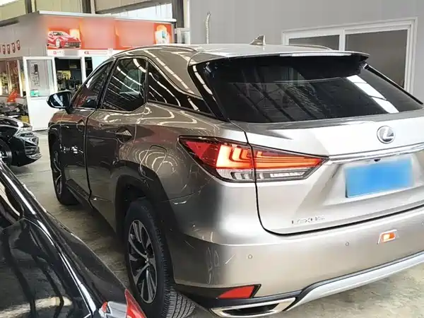 Lexus RX 2020