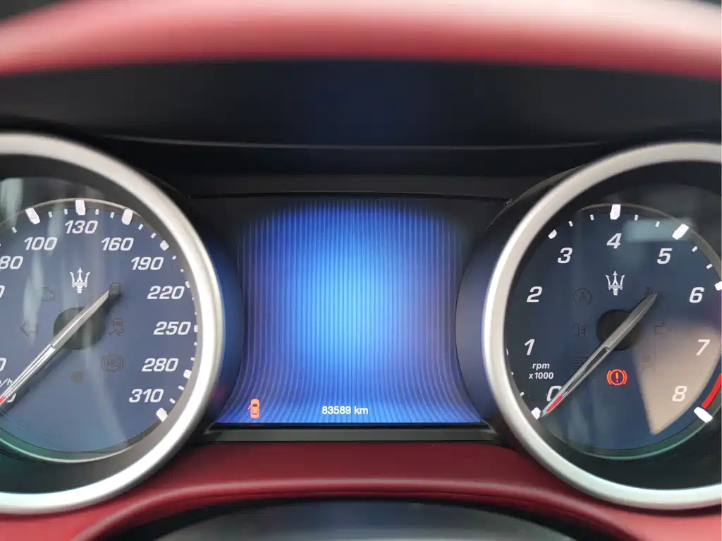 Maserati Ghibli 2015 — фото 11