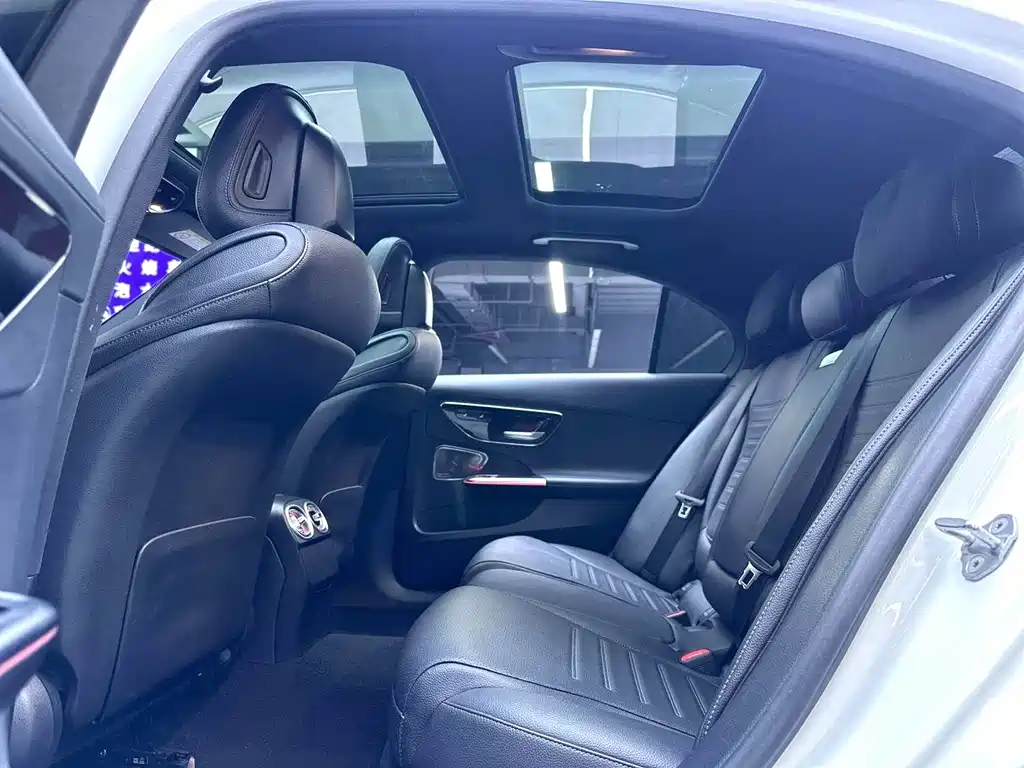 Mercedes-Benz C-Class 2022 — фото 8