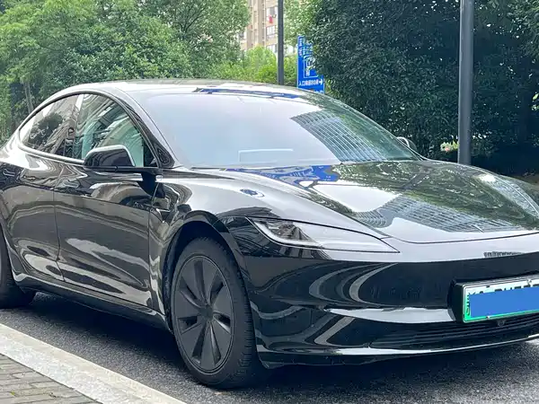 Tesla Model 3 2026