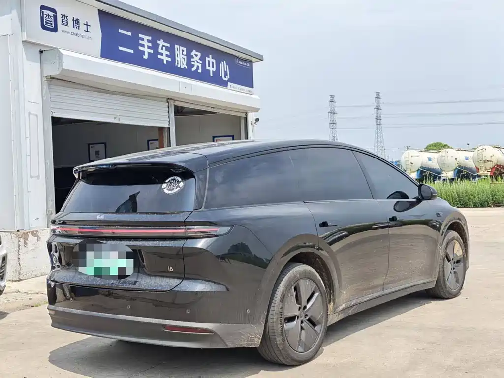 Li Auto i8 2026