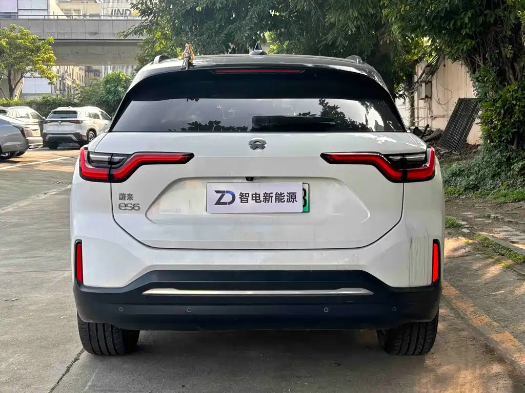 NIO ES6 2020