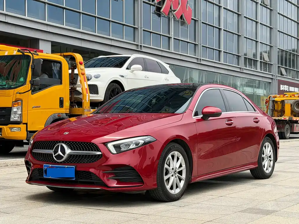 Mercedes-Benz A-Class 2021 — фото 1