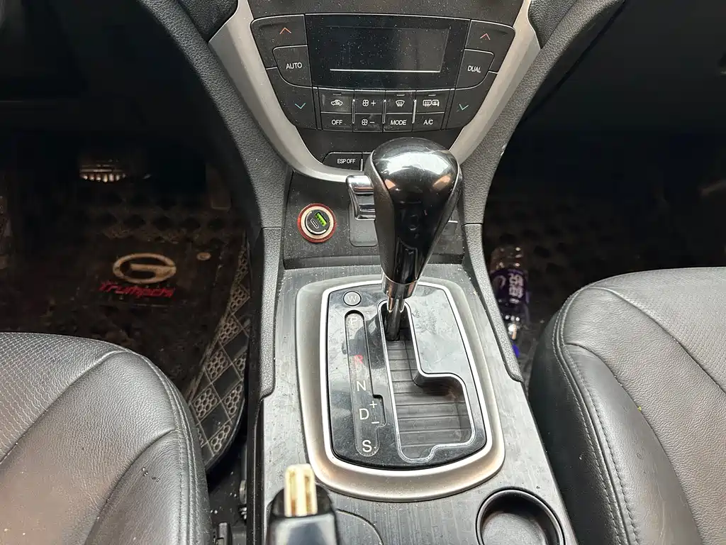 GAC Motor Trumpchi GS5 2013 — фото 10