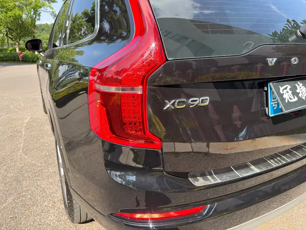 Volvo XC90 2016 — фото 30