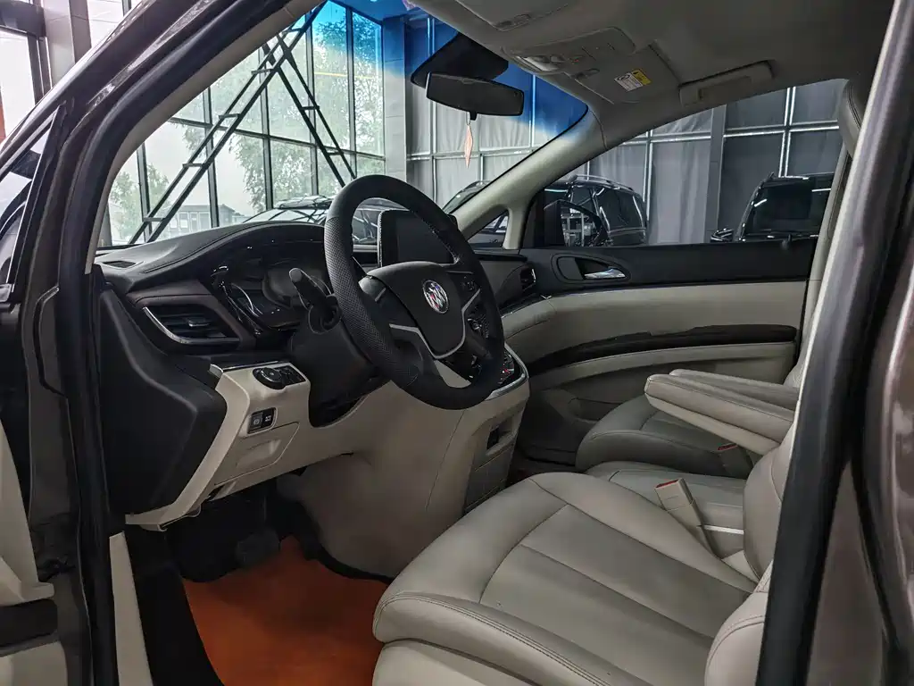 Buick GL8 2023