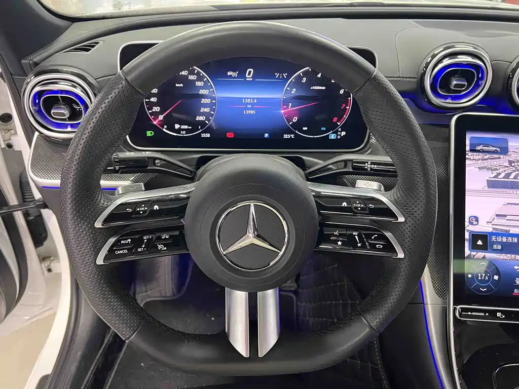 Mercedes-Benz C-Class 2024