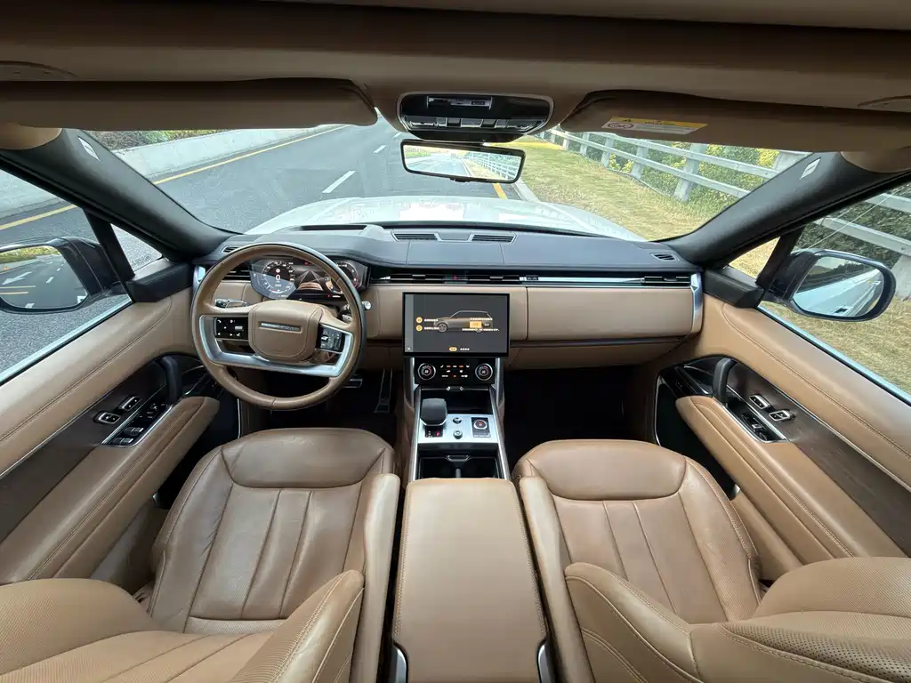 Land Rover Range Rover 2022 — фото 12