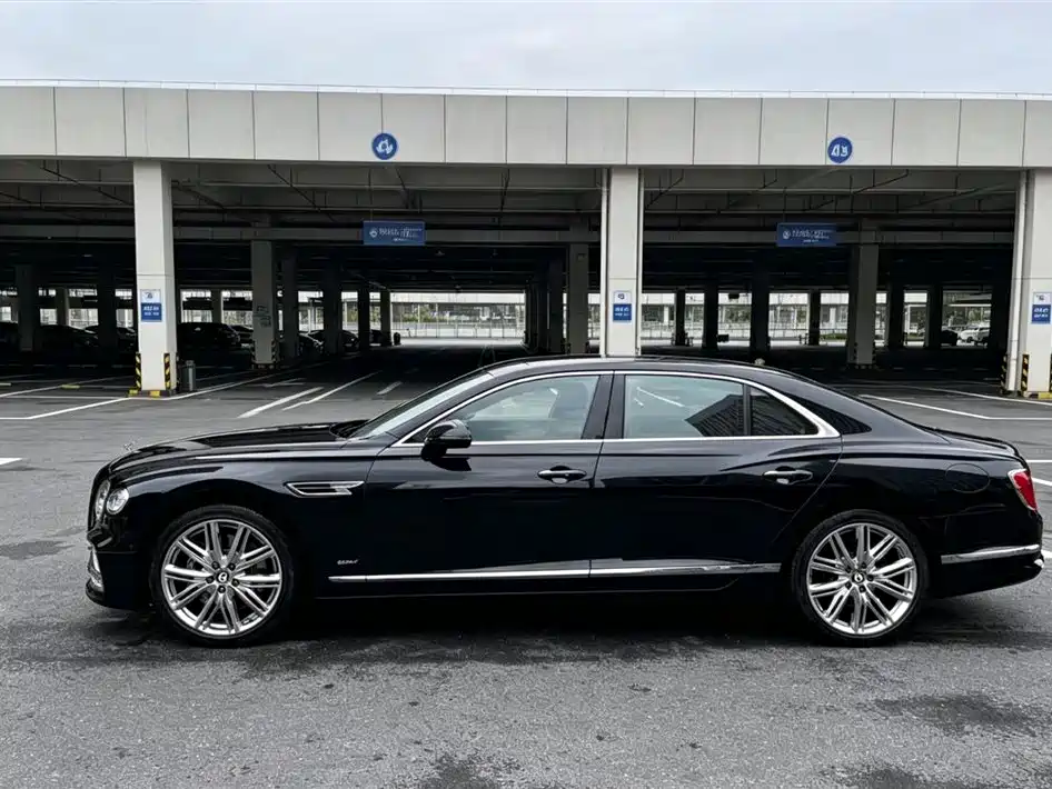 Bentley Flying Spur PHEV 2022 — фото 2