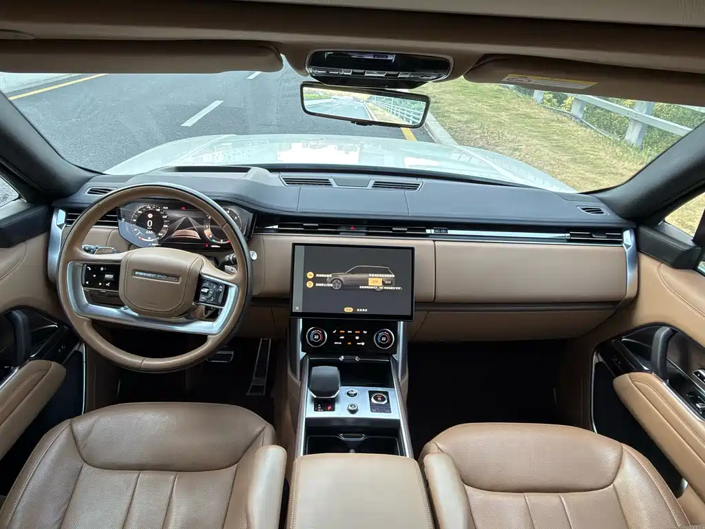 Land Rover Range Rover 2022 — фото 11