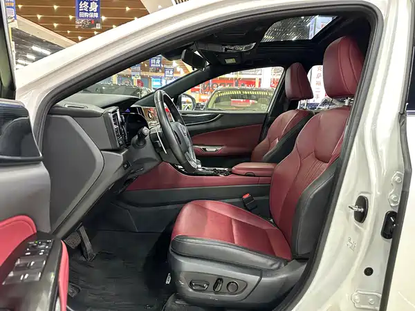 Lexus NX 2022