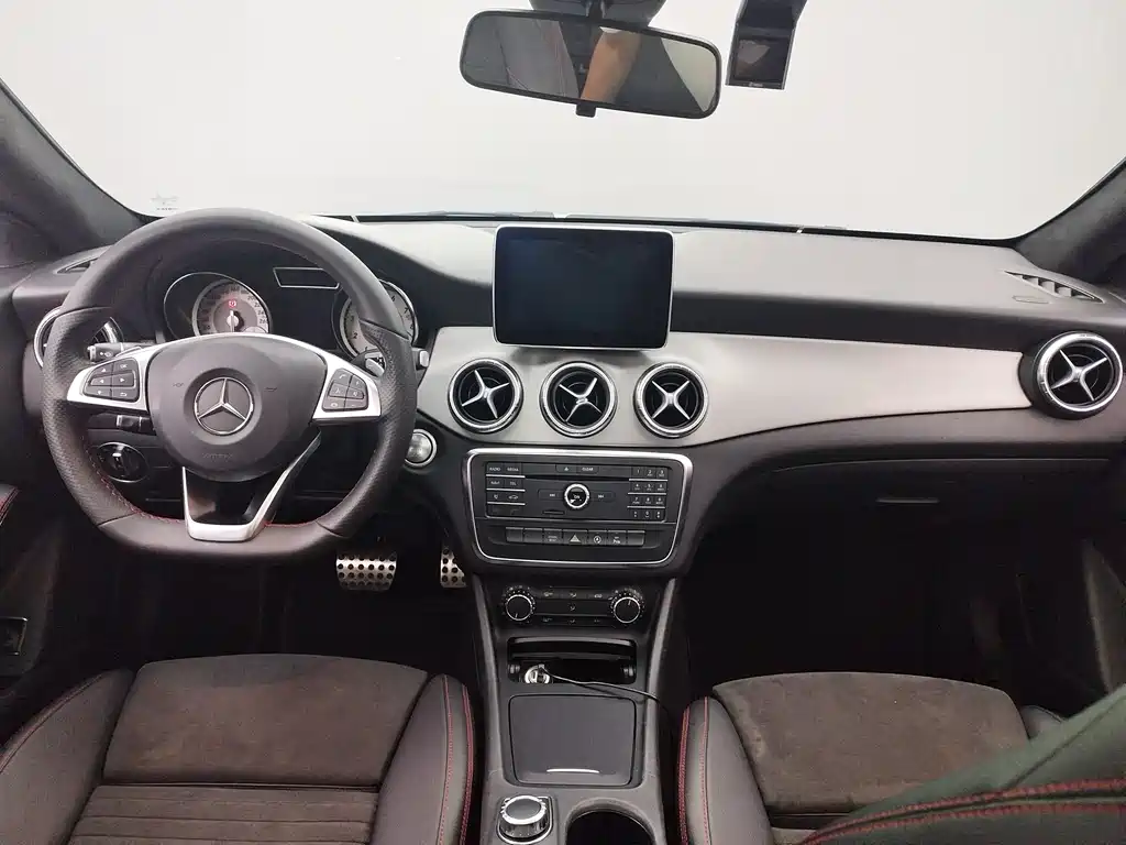 Mercedes-Benz CLA 2016 — фото 15